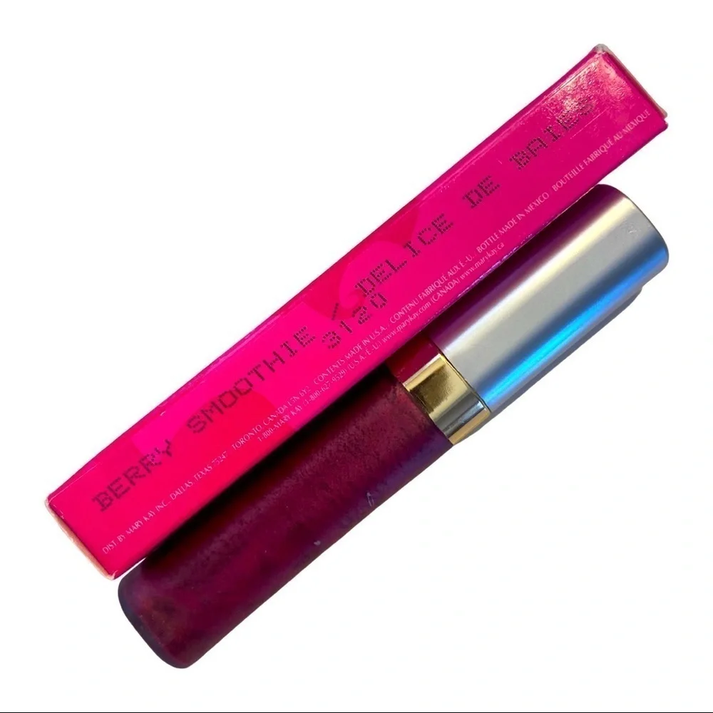MK Signature Lipgloss in Berry Smoothie